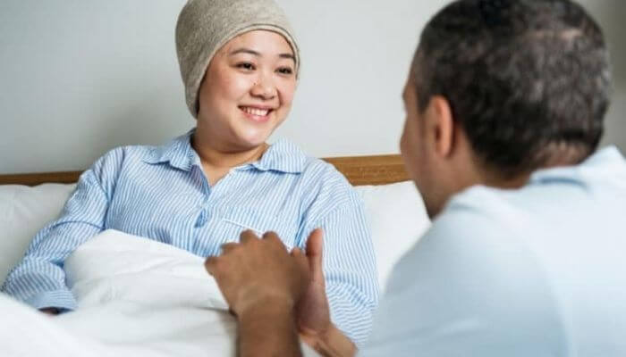 Mộng thấy mình đến thăm bệnh nhân bị ung thư