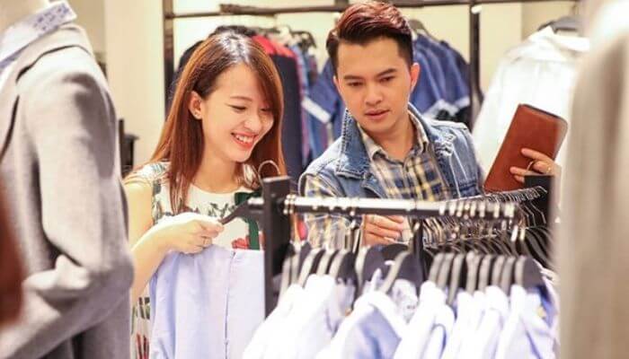 Nằm mơ đi mua sắm với người yêu