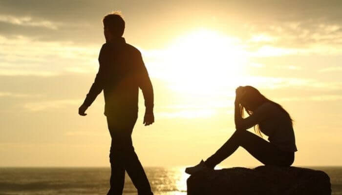Nằm mơ thấy người yêu ngoại tình công khai