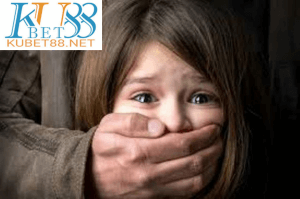 nằm mơ thấy bị bắt cóc đánh con gì