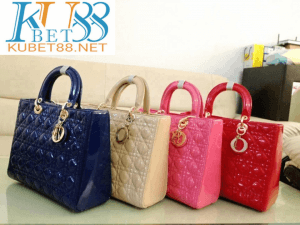 nằm mơ thấy túi xách đánh con gì